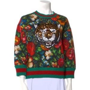 GUCCI Graphic Printed Sweatshirt in Excellent Condition